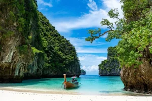 Phi Phi and Bamboo Islands - 7