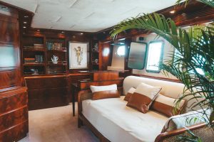 Astondoa 102ft - 18