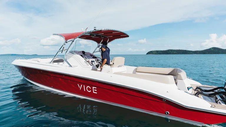 Al Dhaen 38 Vice — exterior