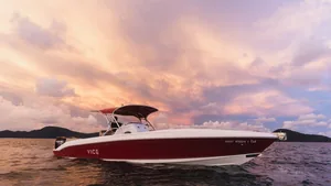 Al Dhaen 38 Vice — at sunset