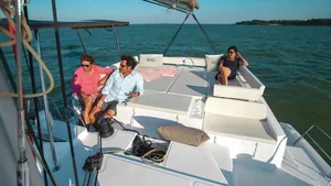 Bali 41 — upper-deck lounge