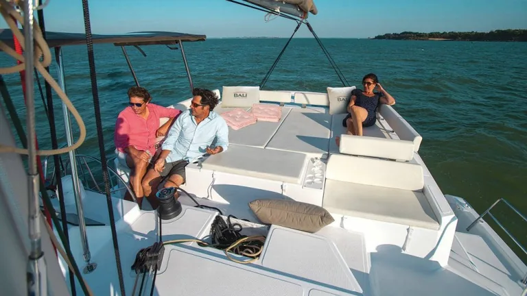 Bali 41 — upper-deck lounge