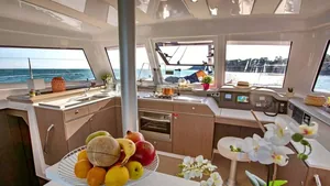 Bali 41 — galley