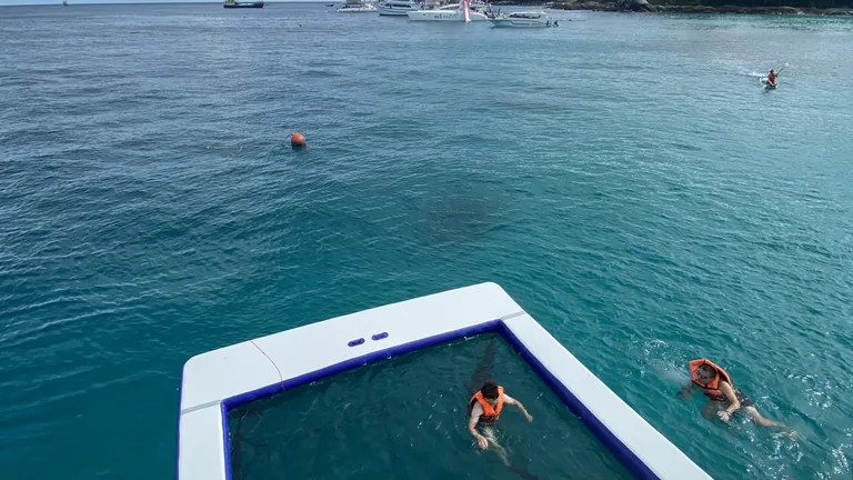 Fortuna 55 — floating pool