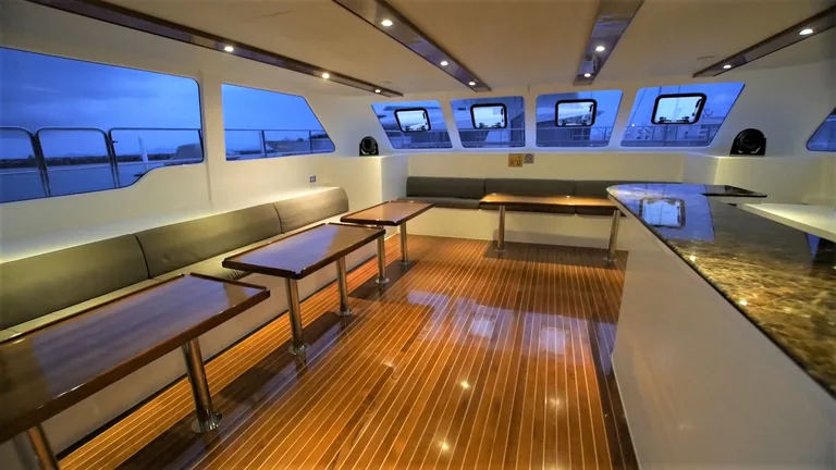 Fortuna 55 — saloon