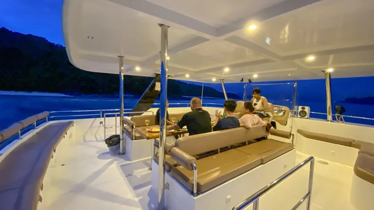 Fortuna 55 — party lounge