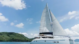 Fountaine Pajot 40 Coco — under sail Fountaine Pajot 40 Coco — under sail
