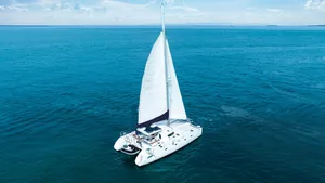 Fountaine Pajot 42 Tahaa — aerial view at sea