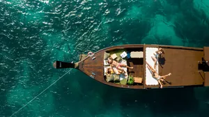 Kiri Long-tail 40 — view from above