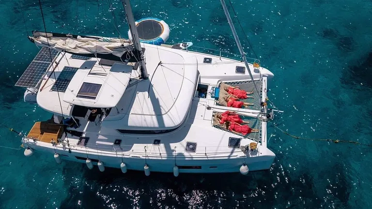 Lagoon 42 — at anchor, from above