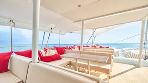 Lobster 78 — lounge