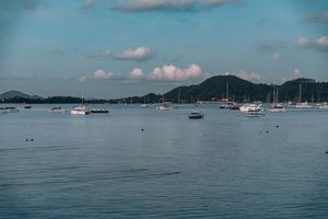 Yacht charter in Phuket for a week: crewed motor yachts and catamarans in Thailand, the 7-day route and prices 2026/27