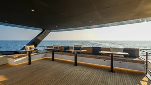 Pisces 85 — upper deck