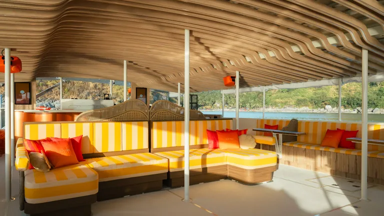 Scallobs 65 — lounge Scallobs 65 — lounge