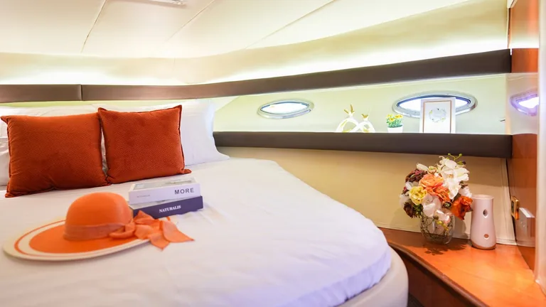 Sea Ray Sundancer 46 Vodka — double cabin Sea Ray Sundancer 46 Vodka — double cabin