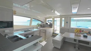 Leopard 51 Se La Vie — saloon, wide view