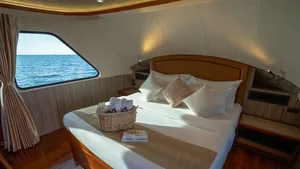 The Origin 90 — master cabin